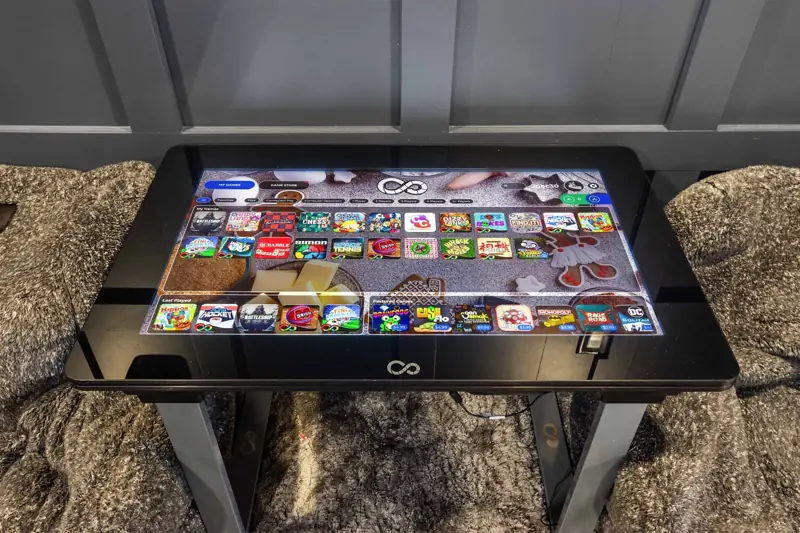 Infinity game table