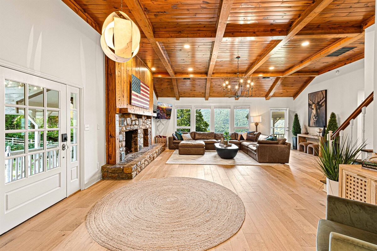 Grand Great Room